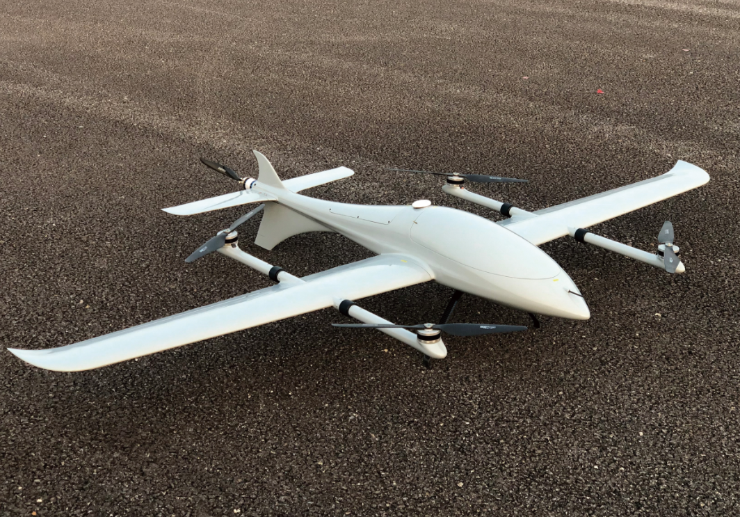 Carregar vídeo: DELIVERY DRONES flying videos