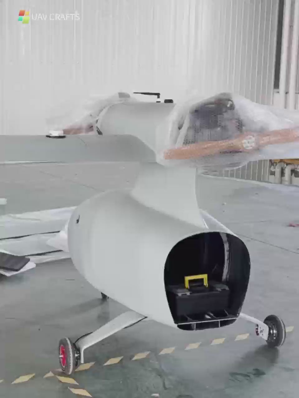 Video of the assembly test flight of a heavy-lift drone